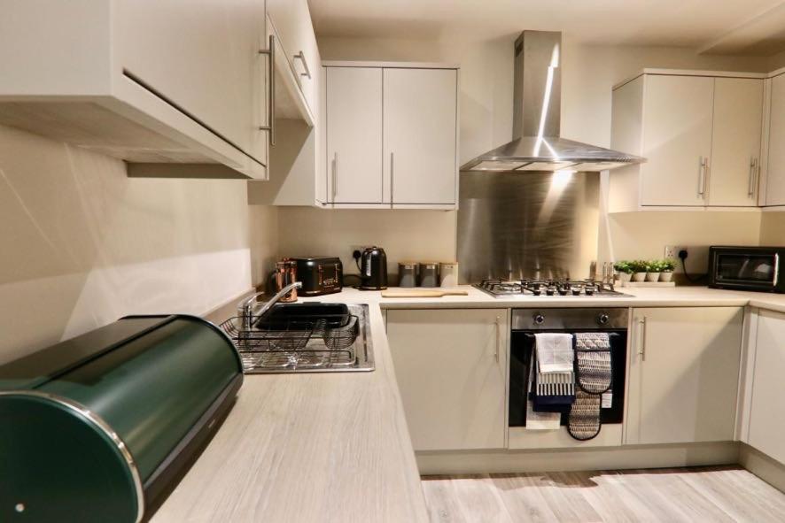Boutique 5 Bed Home On Birdwell Road - Free Parking Sheffield Ngoại thất bức ảnh